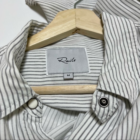 Rails Eliza Pinstripe Snap Button Down Top Size Medium White - Picture 6 of 10
